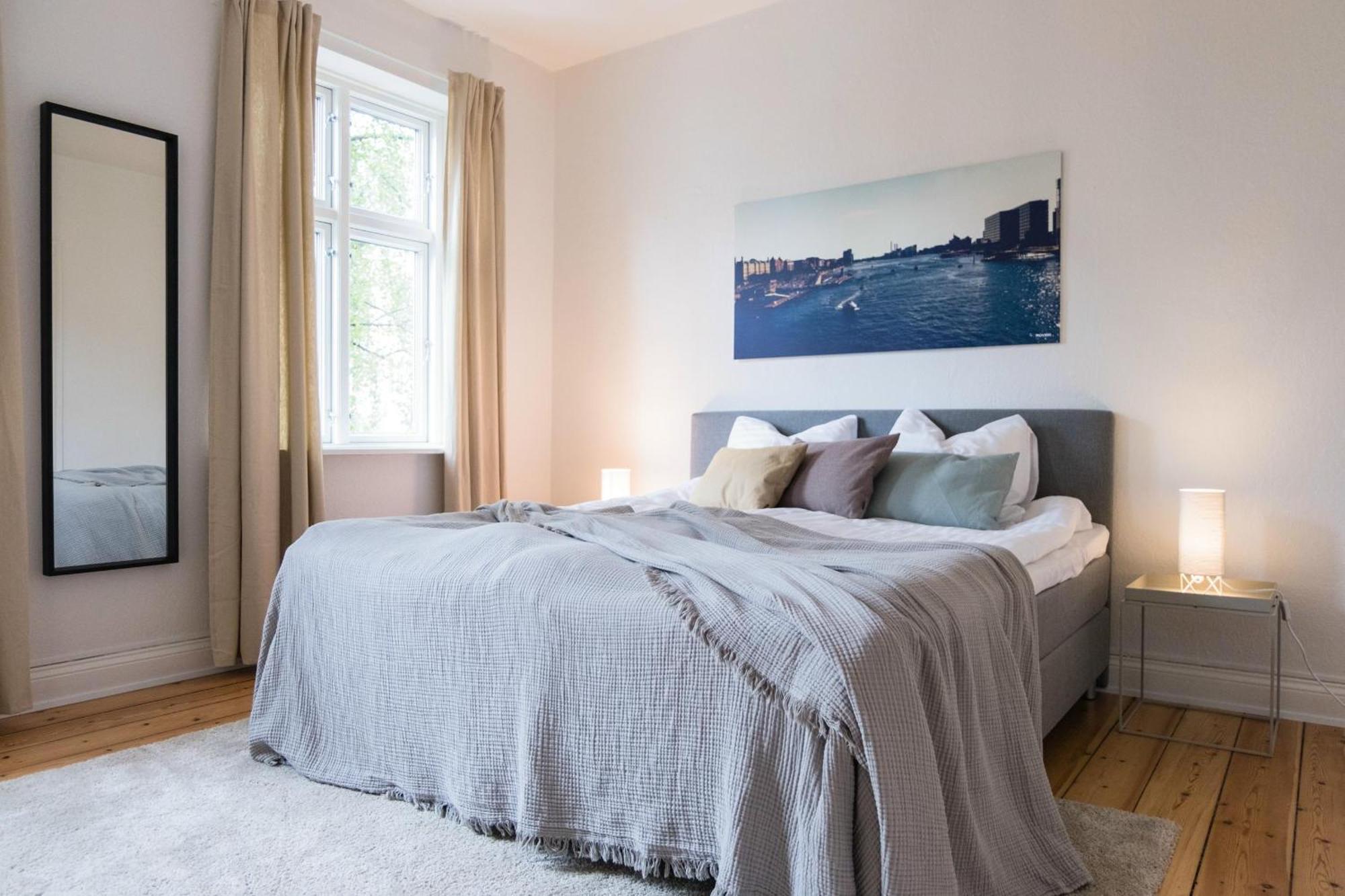 Beautiful 2-bed In Great Location Apartment